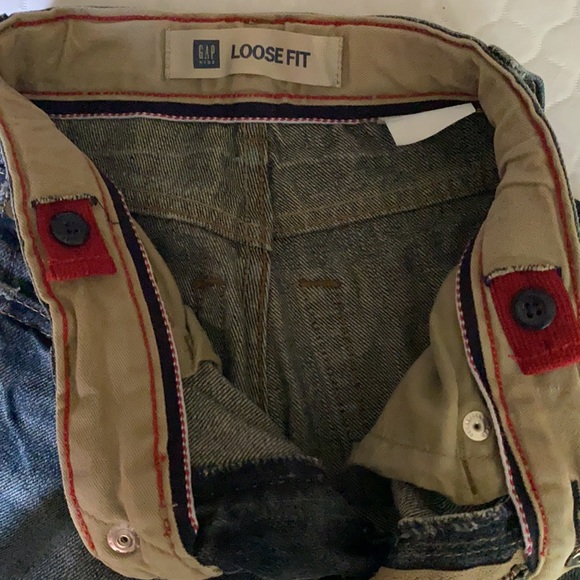 Gap Kid’s distressed jeans, Loose Fit - Picture 8 of 8